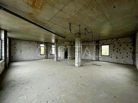 комерційна за адресою Мостицька вул., 4Б