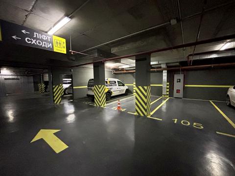 паркомісце за адресою Генуезька вул., 1/1