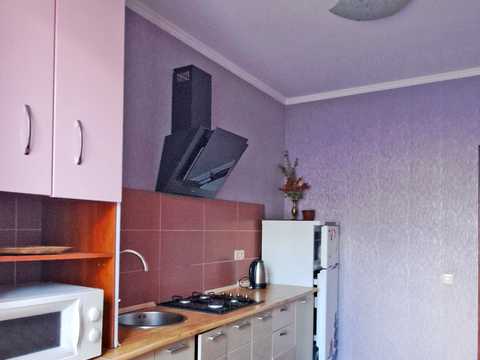 квартира за адресою Квітнева вул., 48