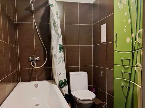 квартира за адресою Квітнева вул., 48
