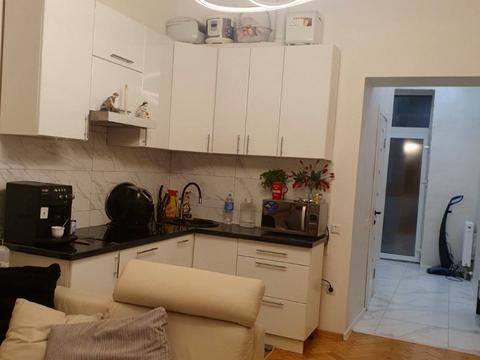 квартира за адресою Берестейської унії пл. (Липнева), 10