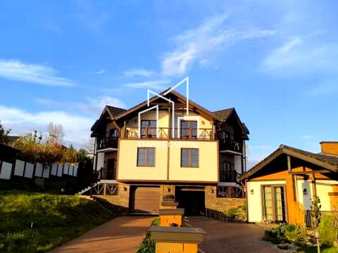 будинок за адресою Шкільна