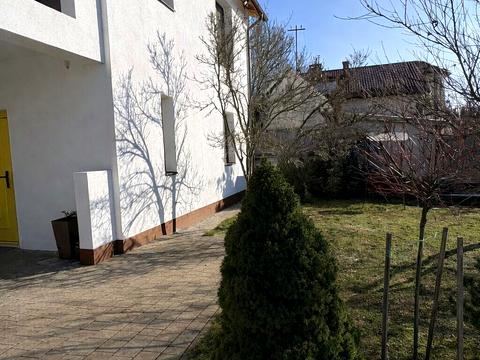 дом по адресу Михаила Лучкая ул., 6