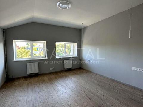 коммерческая по адресу Центральная ул., 12