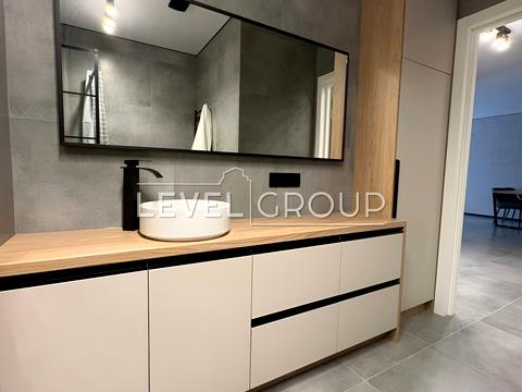 квартира за адресою Олександра Олеся вул., 2-Б