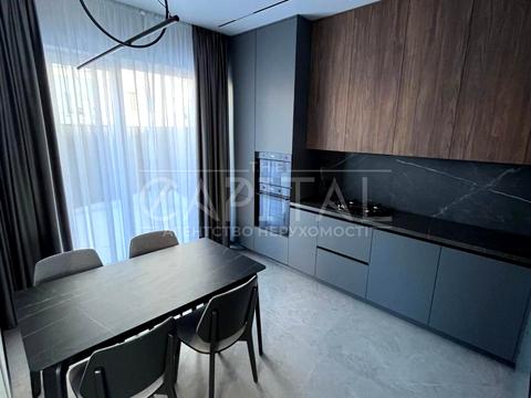 дом по адресу Макарівська ул.