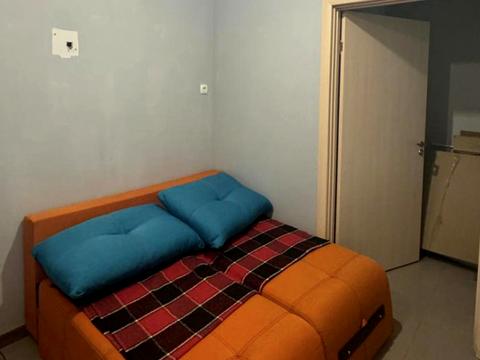 комерційна за адресою Максиміліанівська вул. (Ольминського), 7