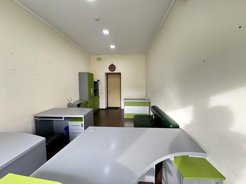 комерційна за адресою Митрополита Шептицького вул., 5-Б