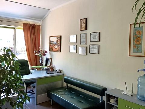 комерційна за адресою Митрополита Шептицького вул., 5-Б