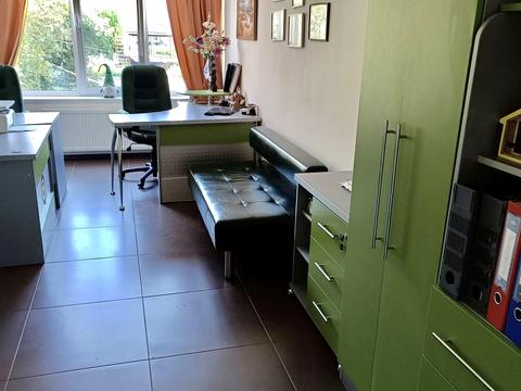 комерційна за адресою Митрополита Шептицького вул., 5-Б