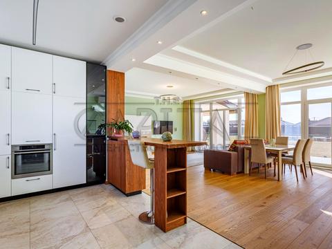 дом по адресу вул. Озерна