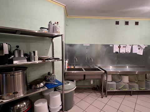 комерційна за адресою Чернівецька вул., 53