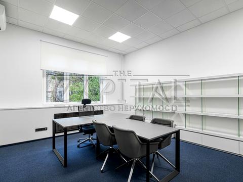 коммерческая по адресу Евгения Чикаленко ул. (Пушкінська), 34