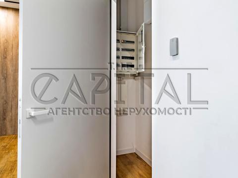 коммерческая по адресу Михаила Грушевского ул., 9-Б