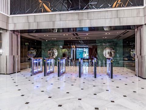 коммерческая по адресу Михаила Грушевского ул., 9-Б