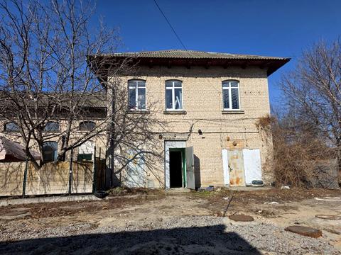 комерційна за адресою Ярослава Мудрого вул., 2