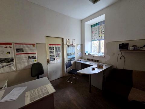 комерційна за адресою Ярослава Мудрого вул., 2