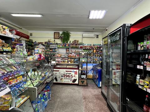 комерційна за адресою Чернівецька вул., 58