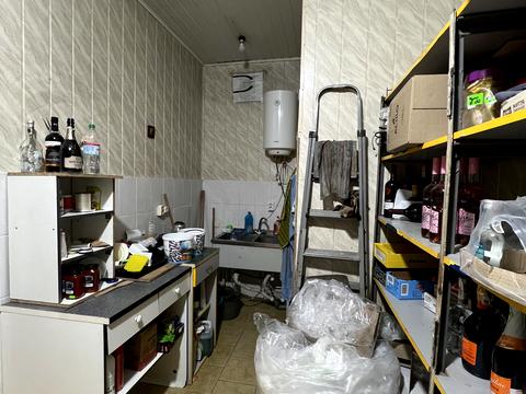 комерційна за адресою Чернівецька вул., 58