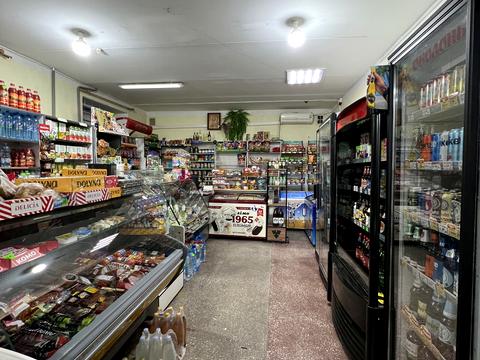 комерційна за адресою Чернівецька вул., 58