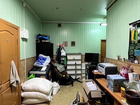 комерційна за адресою Чернівецька вул., 58