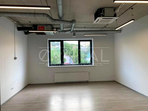 коммерческая по адресу Наталії Лотоцької ул. (Пролетарська), 1