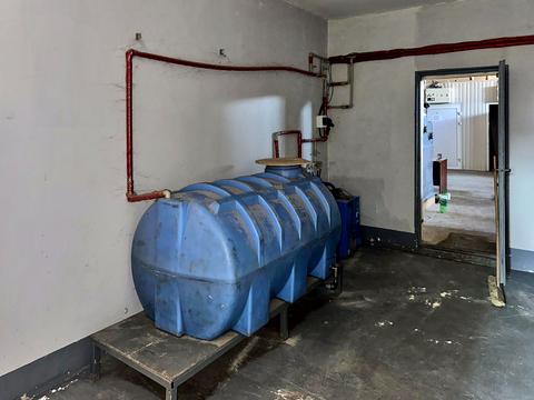 комерційна за адресою Дрогобицька вул., 10