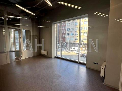 коммерческая по адресу Глубочицкая ул., 32