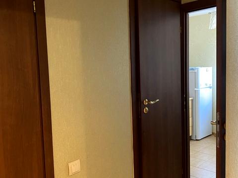 квартира за адресою Лазурна вул., 10-В