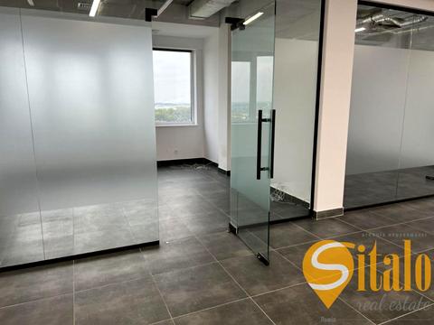 комерційна за адресою Щирецька вул., 30