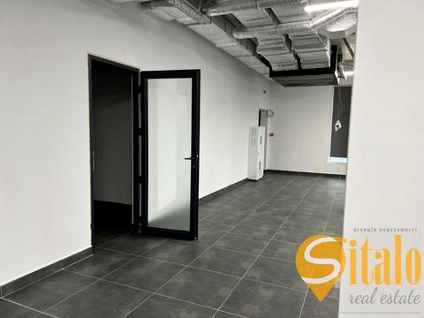 комерційна за адресою Щирецька вул., 30