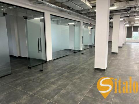 комерційна за адресою Щирецька вул., 30