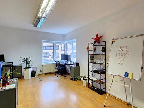 комерційна за адресою Велика Васильківська вул. (Червоноармійська), 9-2