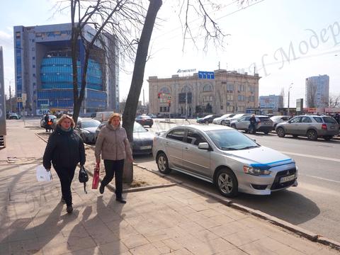 комерційна за адресою Аерокосмічний просп. (Гагаріна), 21