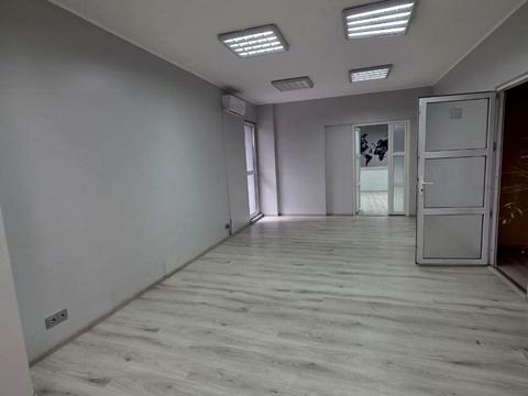 комерційна за адресою В'ячеслава Чорновола просп. (), 45а к7