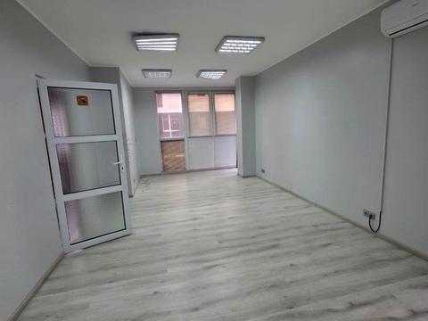 комерційна за адресою В'ячеслава Чорновола просп. (), 45а к7