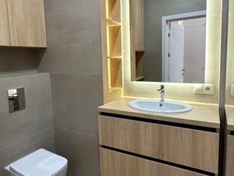 квартира за адресою Лабораторний пров., 7