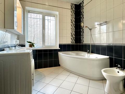 будинок за адресою Миру вул.