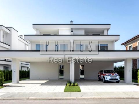 будинок за адресою Лютнева вул.