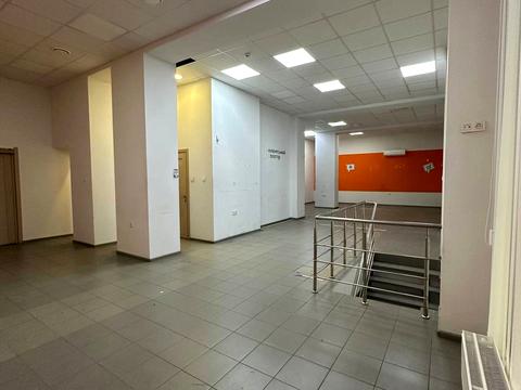 комерційна за адресою Паторжинського вул., 22