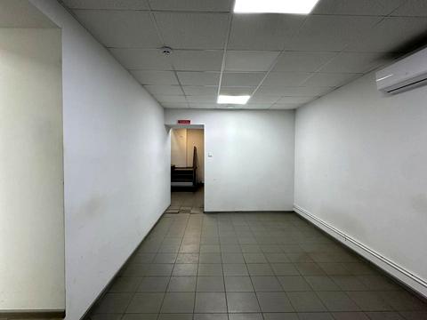 комерційна за адресою Паторжинського вул., 22