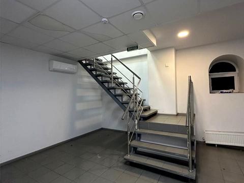 комерційна за адресою Паторжинського вул., 22