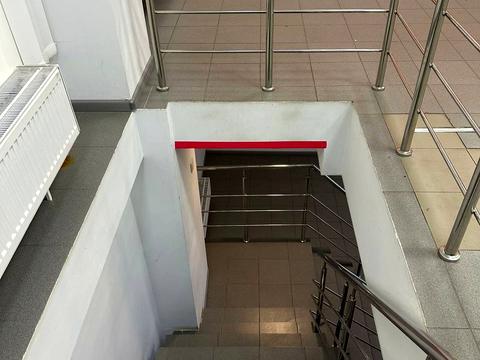 комерційна за адресою Паторжинського вул., 22