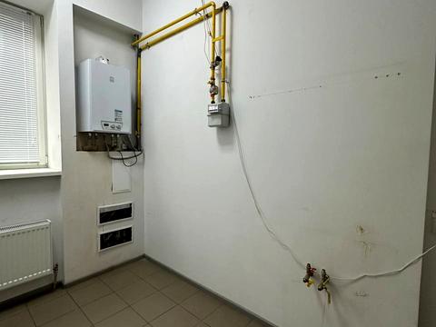 комерційна за адресою Паторжинського вул., 22