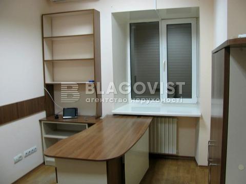 комерційна за адресою Рогнідинська вул., 1/13-А
