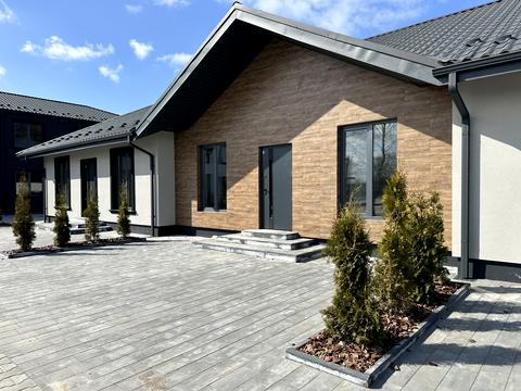 будинок за адресою Успішна