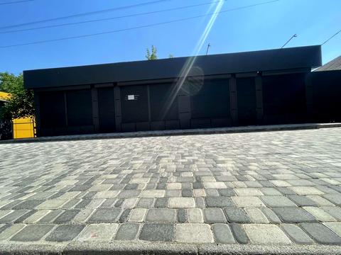 комерційна за адресою Перемоги вул., 24