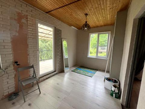 дом по адресу Коновальця