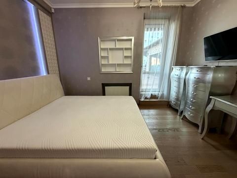 квартира за адресою Миколи Міхновського бульв. (Дружби народів), 14-16