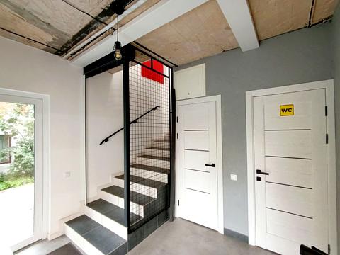 комерційна за адресою Грушевського вул., 57